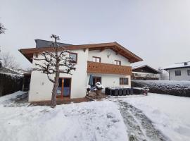 Chalet Hohe Tauern - Steinbock Lodges，位于滨湖采尔的酒店