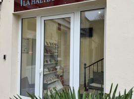 HALTE DU VEXIN，位于肖蒙昂韦克桑的酒店