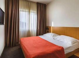Hotel Well Classic，位于图赫尔斯克利普利采的酒店