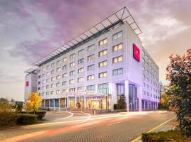 Ramada by Wyndham Amsterdam Airport Schiphol，位于史基浦机场 - AMS附近的酒店