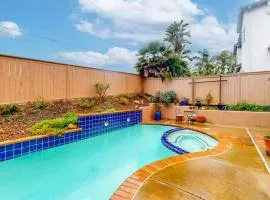 Encinitas Retreat Private Pool and Spa Short Drive to Beach