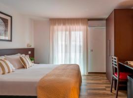 Hotel Carmen，位于里乔内的酒店