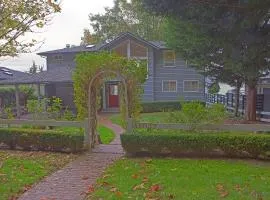 Four Stone Beach House
