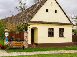 Snašini kućari，位于Gradište的酒店