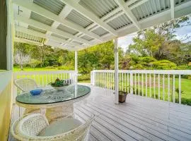 7 Mi to Volcanoes NP: Serene Cottage w/ Deck!