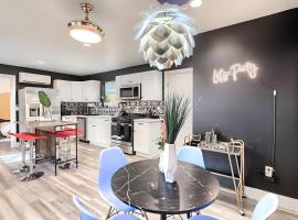 East Side 3BR Masterpiece Home，位于奥斯汀的酒店
