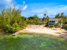 Old Danube - Elegant Oceanfront Villa with Stunning Caribbean Views