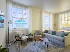 Broadway Apartments - Chic & Stylish Urban Stays