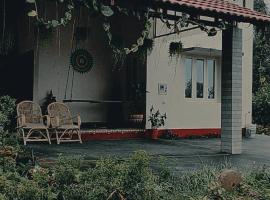 Bettadakeshvi homestay，位于Belūr的酒店