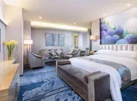 深圳宝安中天美景华美达酒店