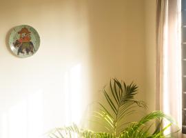 Kollamparampil Homestay，位于Lālam的酒店