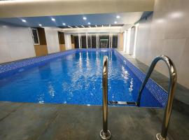 Araks Hotel Complex，位于久姆里的酒店
