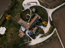 Ca' Virginia Country House Wellness，位于Montecalvo in Foglia的酒店