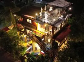 Golden Mango House