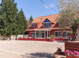 Hôtel Restaurant La Couronne，位于罗珀南的酒店