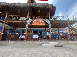 Hotel Restaurante Arrecife，位于Isla de Tierra Bomba的酒店