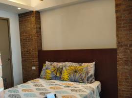 LDN CRIB 7D - Two Palm Tree Condo