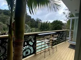 Cosy Beach Bach