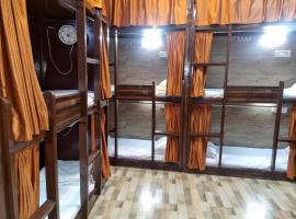 Unibed Dormitory，位于孟买的酒店