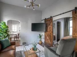 Mid-Century Modern Retreat in Little Italy