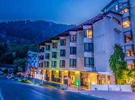 River Grand View Resort and SPA Manali - A River side Property，位于马拉里的酒店