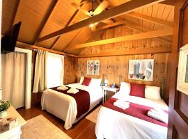 Cottage 11 - 1 Bed / 1 Bath w/ Private Courtyard，位于沃尔夫伯勒的酒店