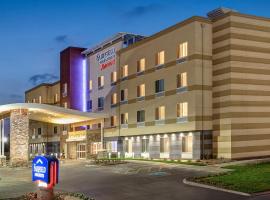 Fairfield Inn & Suites by Marriott Fresno North/Shaw Avenue，位于弗雷斯诺的酒店