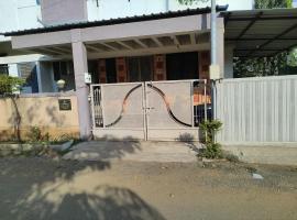 Omkar Homestay，位于纳西克的酒店