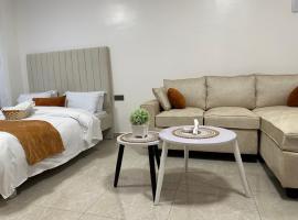 The Urban Retreat，位于Ruaka的带泳池的酒店