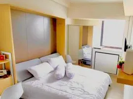 Apateu Studio - Unit lengkap, tinggal bawa koper! at Apartemen Bandaraya Tallasa City