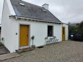 The WEE HOUS Cresslough，位于Creeslough的酒店