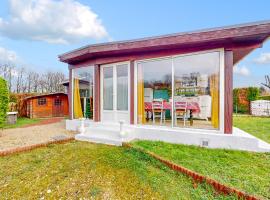 Stunning Home In Égriselles-Le-Bocage，位于Égriselles-le-Bocage的酒店