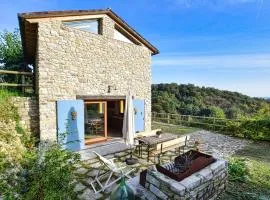 Awesome Home In Miane With Wifi