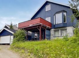 3 Bedroom Beautiful Apartment In Røros，位于勒罗斯的酒店