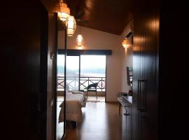 Waves and Vibes Resort，位于拉瓦萨市的酒店