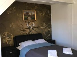 HotelPandekagehuset B&B，位于尼克宾西兰岛的住宿加早餐旅馆