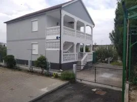 Apartmani Kenđel 1