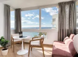 Luxury Apartment on the Beachfront