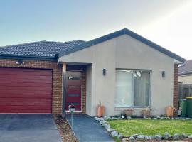 Stunning 3 Bed home in Lynbrook，位于Lyndhurst的酒店