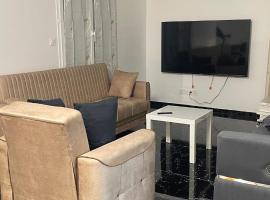 maison individuelles pour 16 personnes，位于略桑的酒店