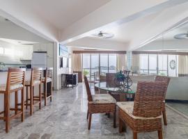 Great BeachFront Condo,11th Floor, Great View!，位于阿卡普尔科的酒店