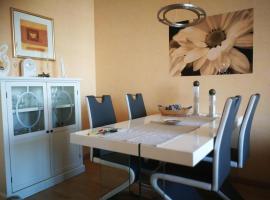 Charming Holiday Home in Fehmarn near Seabeach，位于费马恩的别墅