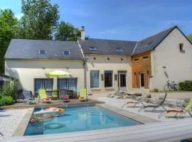 Les Prairies du Val d'Amboise Grand Gite 15 pers PMR avec piscine