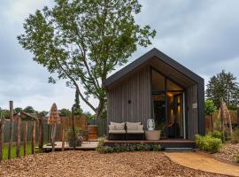 Tinyhouse 4 pers met hottub，位于米尔森的酒店