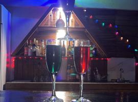 4 Brothers Resort，位于蒙特哥贝的酒店