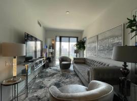 Toronto Bloor & Yonge Luxury Condo，位于多伦多的酒店