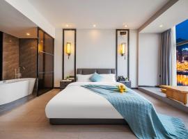 Yunmu International Hotel Chongqing Beibin Road Branch，位于重庆的酒店