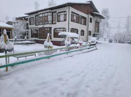 Gulsitara Resorts-Gulmarg，位于古尔马尔格的酒店