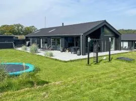 Four-Bedroom Holiday Home In Haderslev