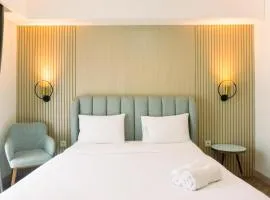 Well Furnished and Elegant 1BR at Bintaro Embarcadero Apartment By Travelio